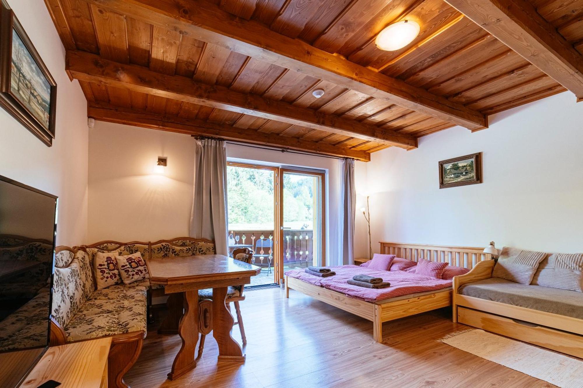 Pod Milonovou Apartment Velke Karlovice Ngoại thất bức ảnh